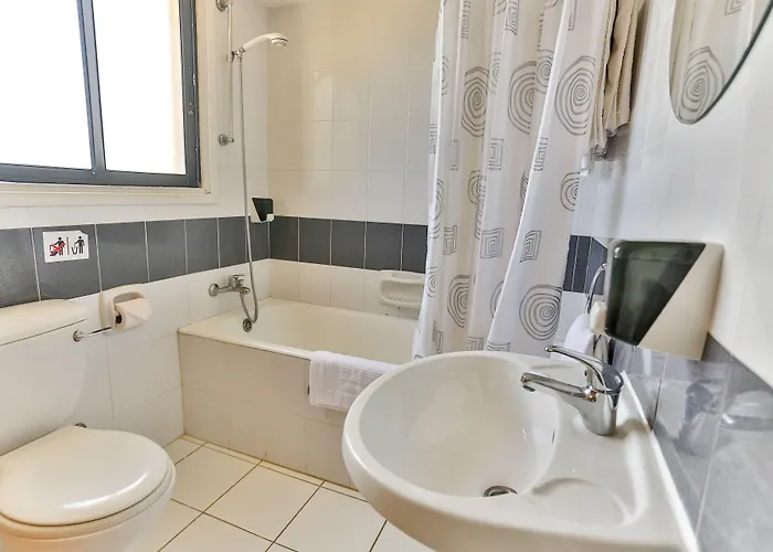 Tavros Aparthotel Polis