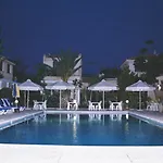Hotel apartamentowy Tavros 3*