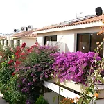 Tavros 3* Polis