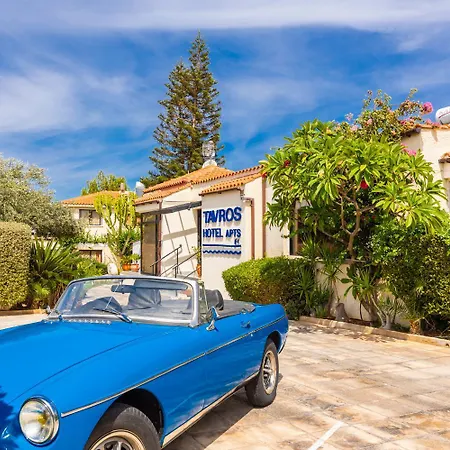 Aparthotel Tavros 3*