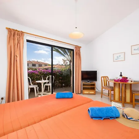 Aparthotel Tavros Polis