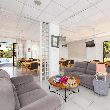 Aparthotel Tavros 3*