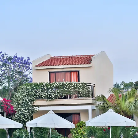 Tavros Aparthotel Polis