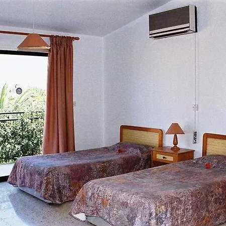 Aparthotel Tavros Polis