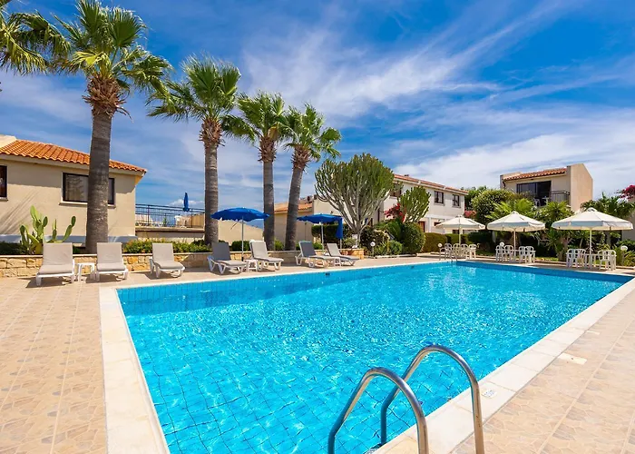 Tavros Lägenhetshotell 3*